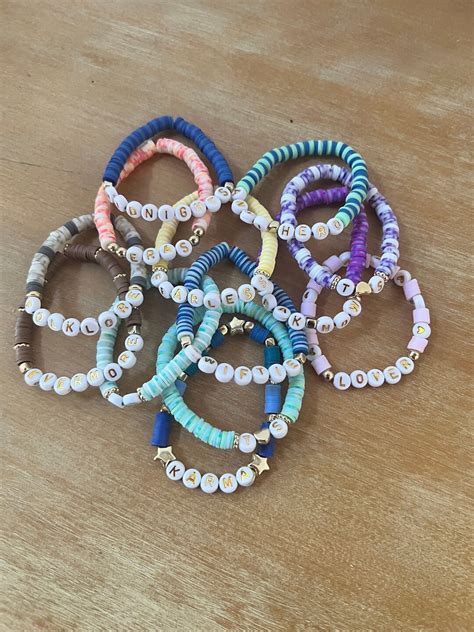 Feb 13, 2024 · Whether you're a Swiftie or you're just feeling crafty, you'll get thousands of colorful beads, letters, charms and more. ... With this many pieces, the Taylor Swift friendship bracelet ideas are ... 